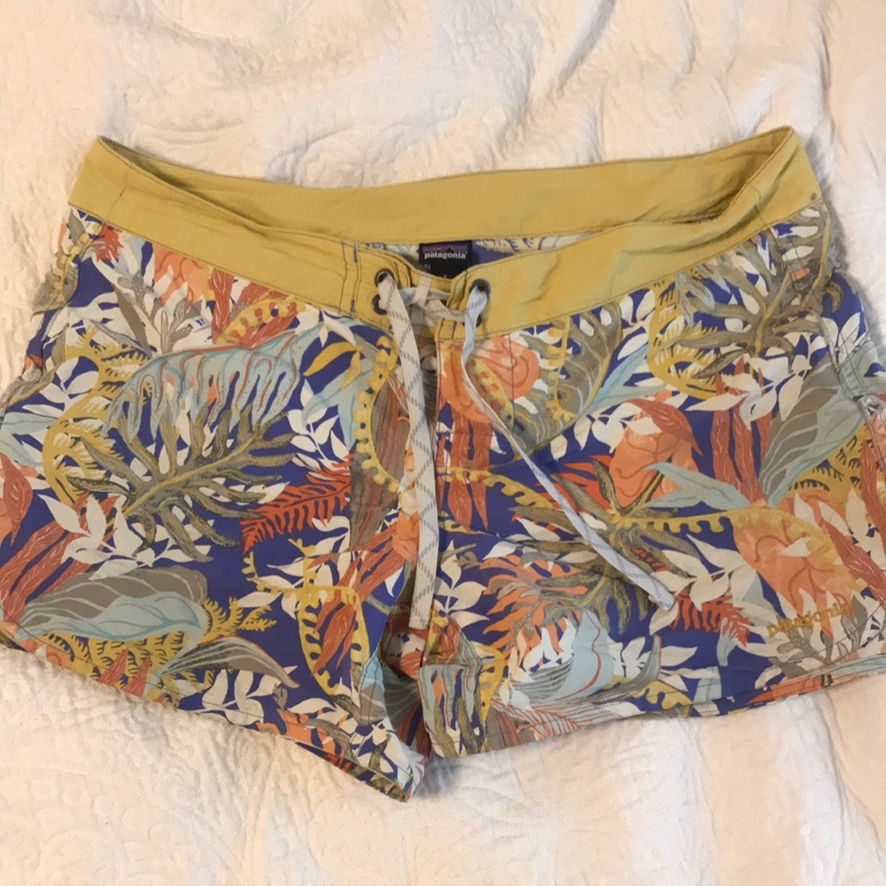 Patagonia wavefarer shorts